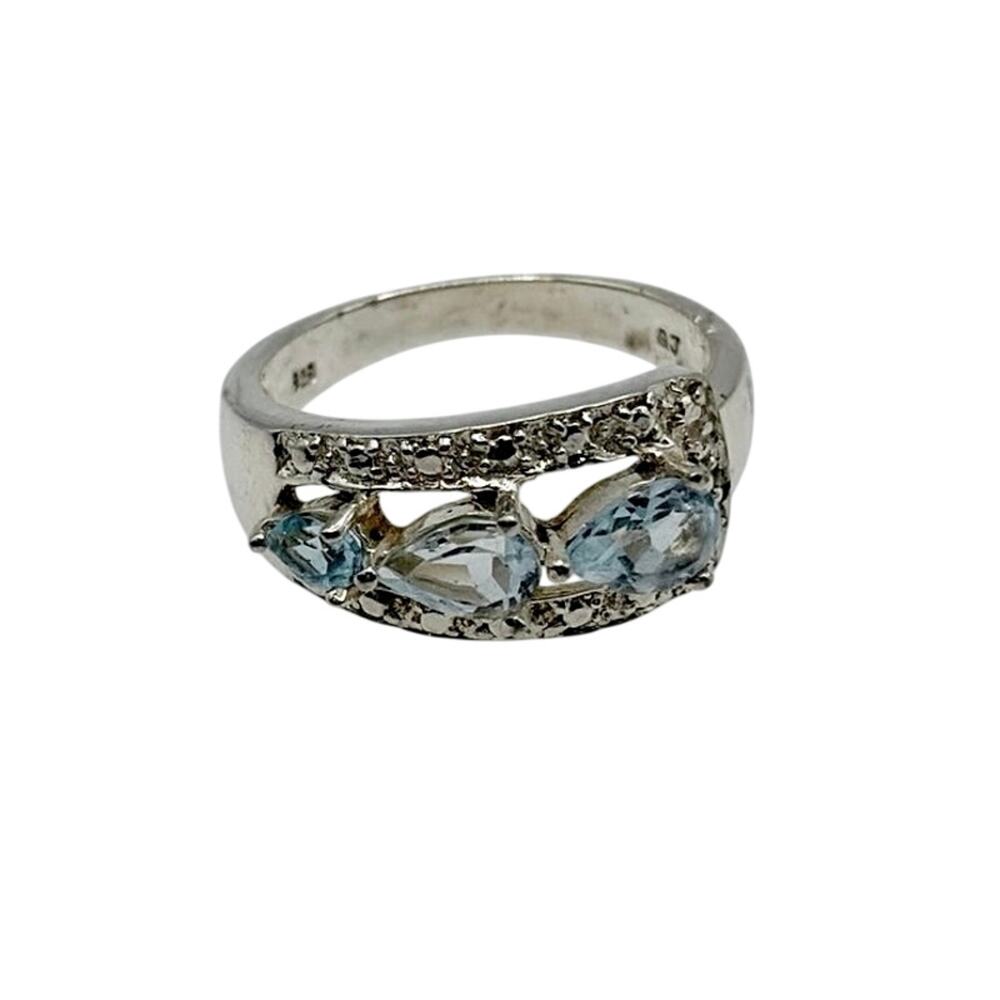 Sterling Silver Ring With Three Blue Almond Topaz Stones Size 7”